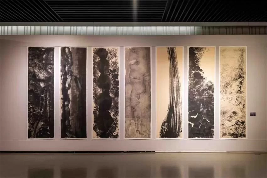 纸上 Sur Papier——姜竹青&弗朗辛·穆里双人展在芜湖市博物馆盛大开幕(图17) 纸上 Sur Papier——姜竹青&弗朗辛·穆里双人展在芜湖市博物馆盛大开幕(图17)