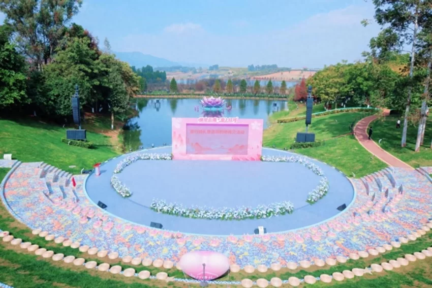 海拔1314米处邂逅浪漫,“情定云南·爱上红河”盛启