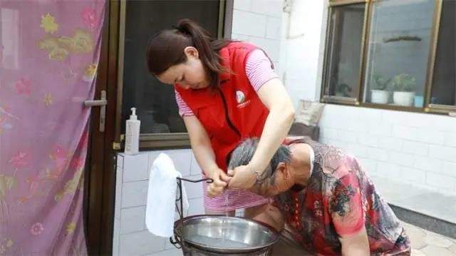陕西神木:办好群众事 当好“服务员”(图3) 陕西神木:办好群众事 当好“服务员”(图3)